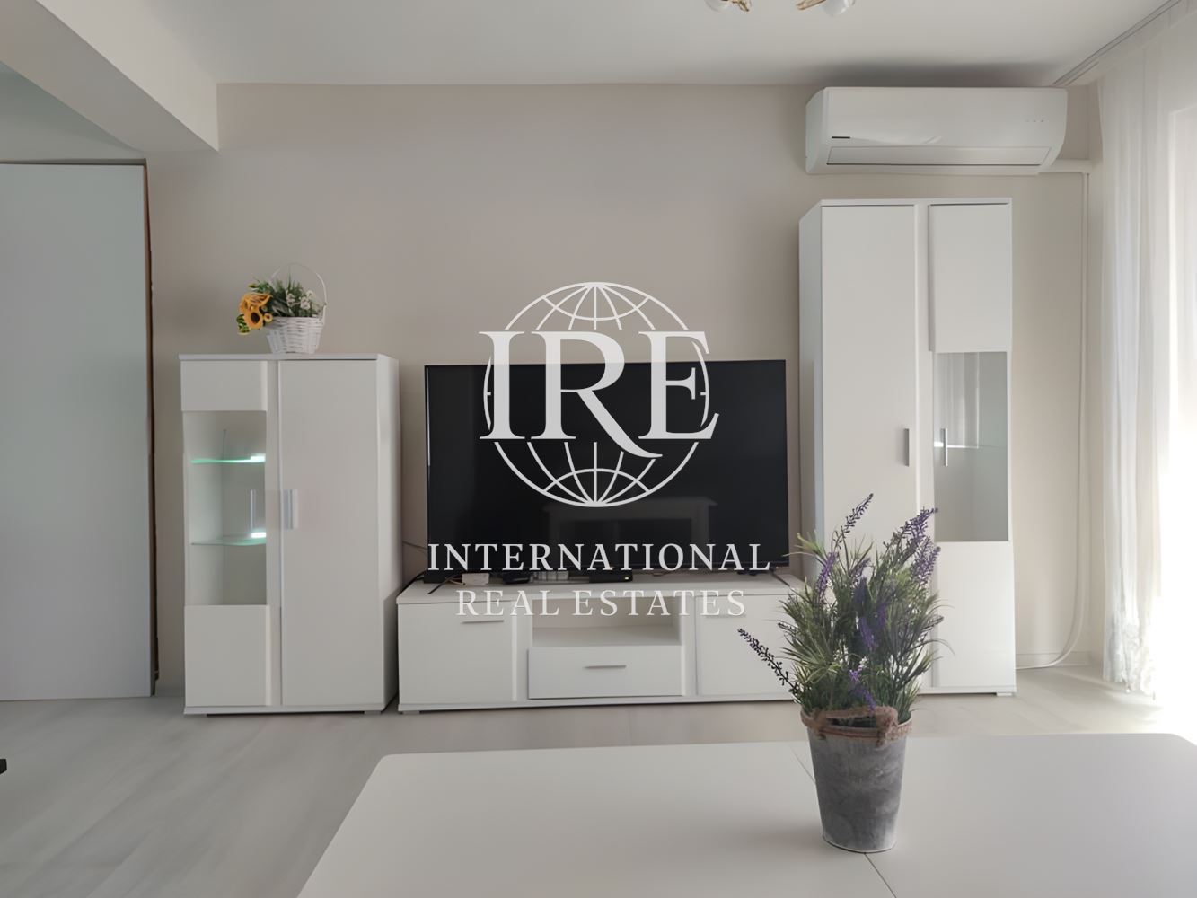 International Real Estate (IRE) предлага просторен многостаен мезонет в близост до Колхозен Пазар, Варна-16