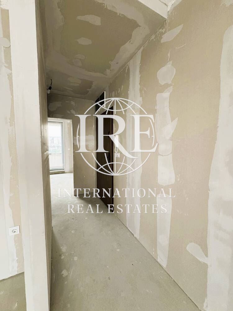 International Real Estates (IRE) Предлага Двустаен Апартамент в Луксозен Комплекс-4