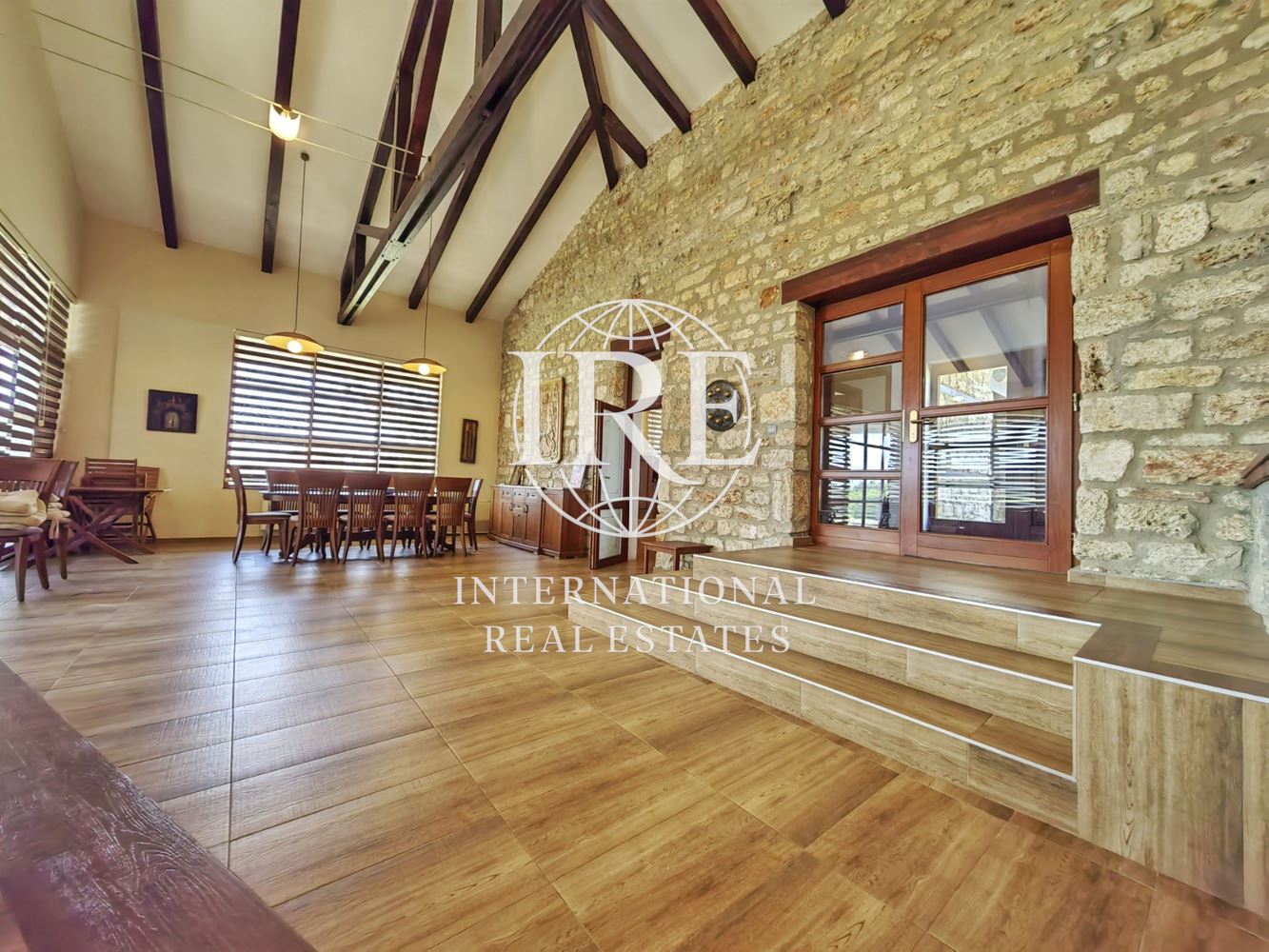 Забележителен имот в тоскански стил на брега на морето! Спираща дъха 180 градусова панорама море! Живописна природа! Екологично чист район!-2