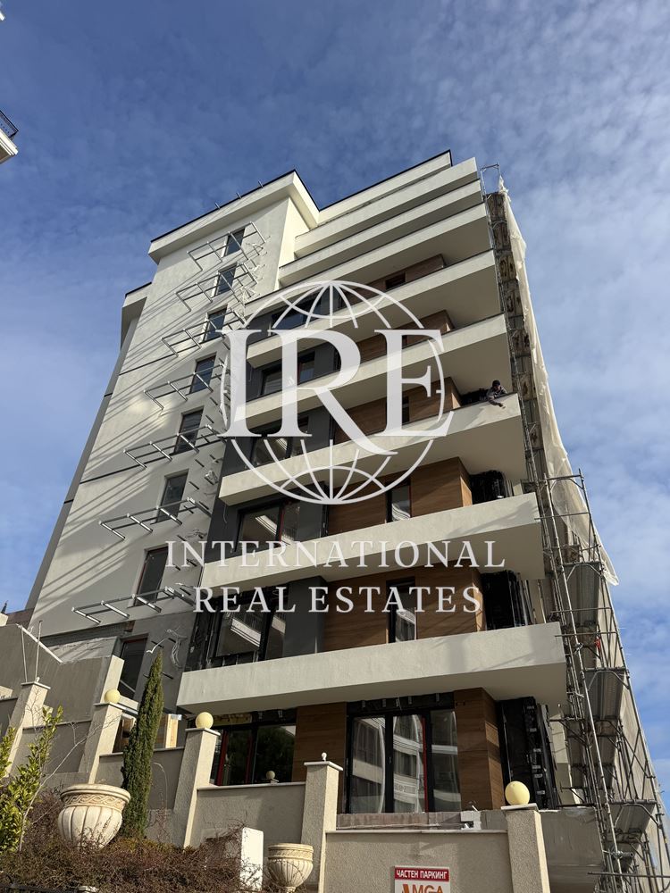 Тристаен апартамент в нова сграда пред АКТ16 кв БРИЗ-2