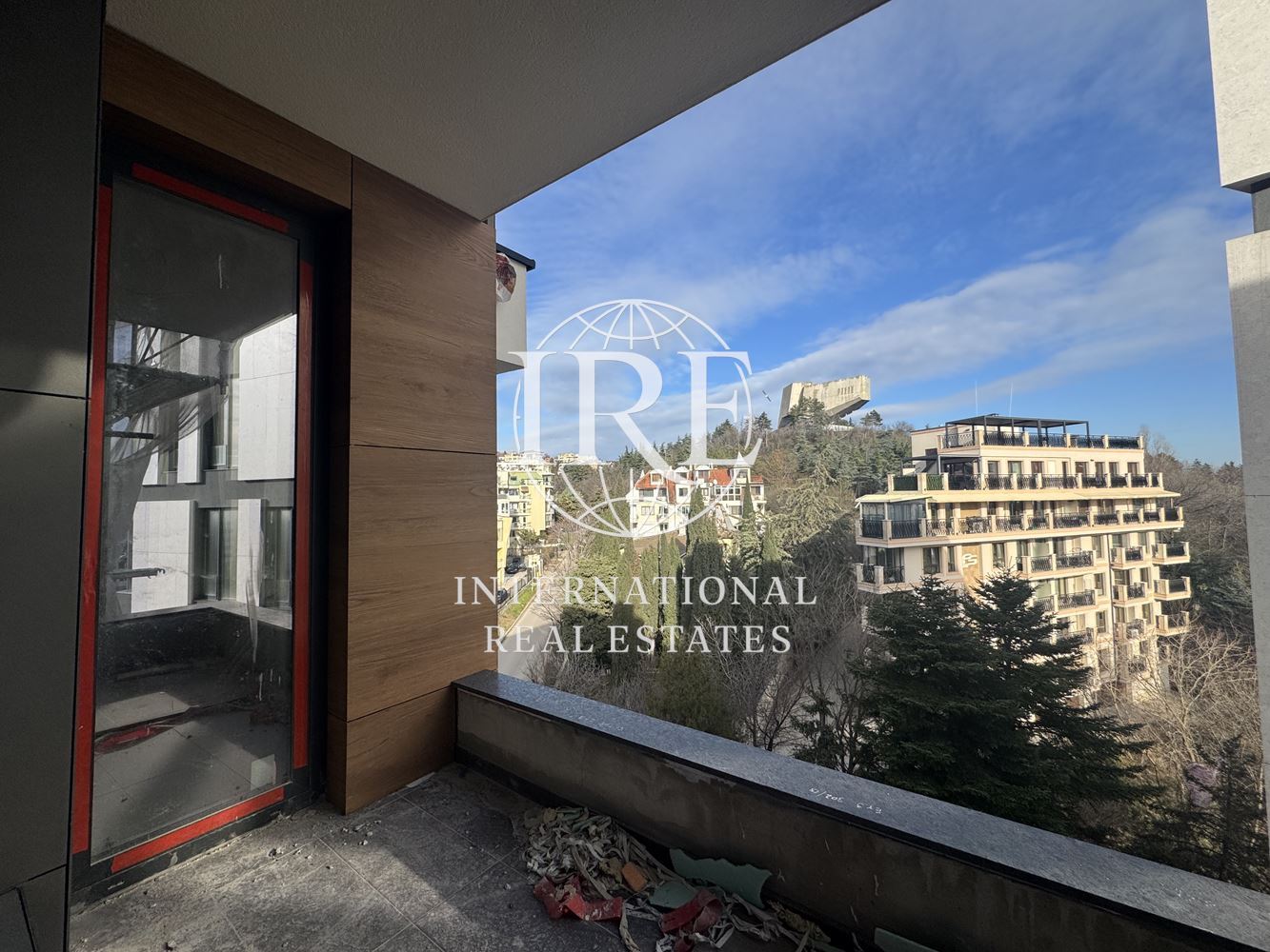 ЕКСКЛУЗИВНО ТРИСТАЕН С МОРСКА ПАНОРАМА КВ