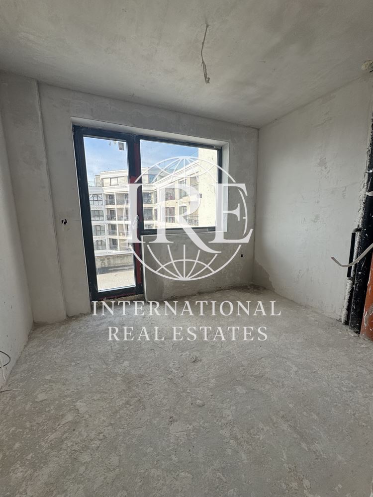 Тристаен апартамент в нова сграда пред АКТ16 кв БРИЗ-13