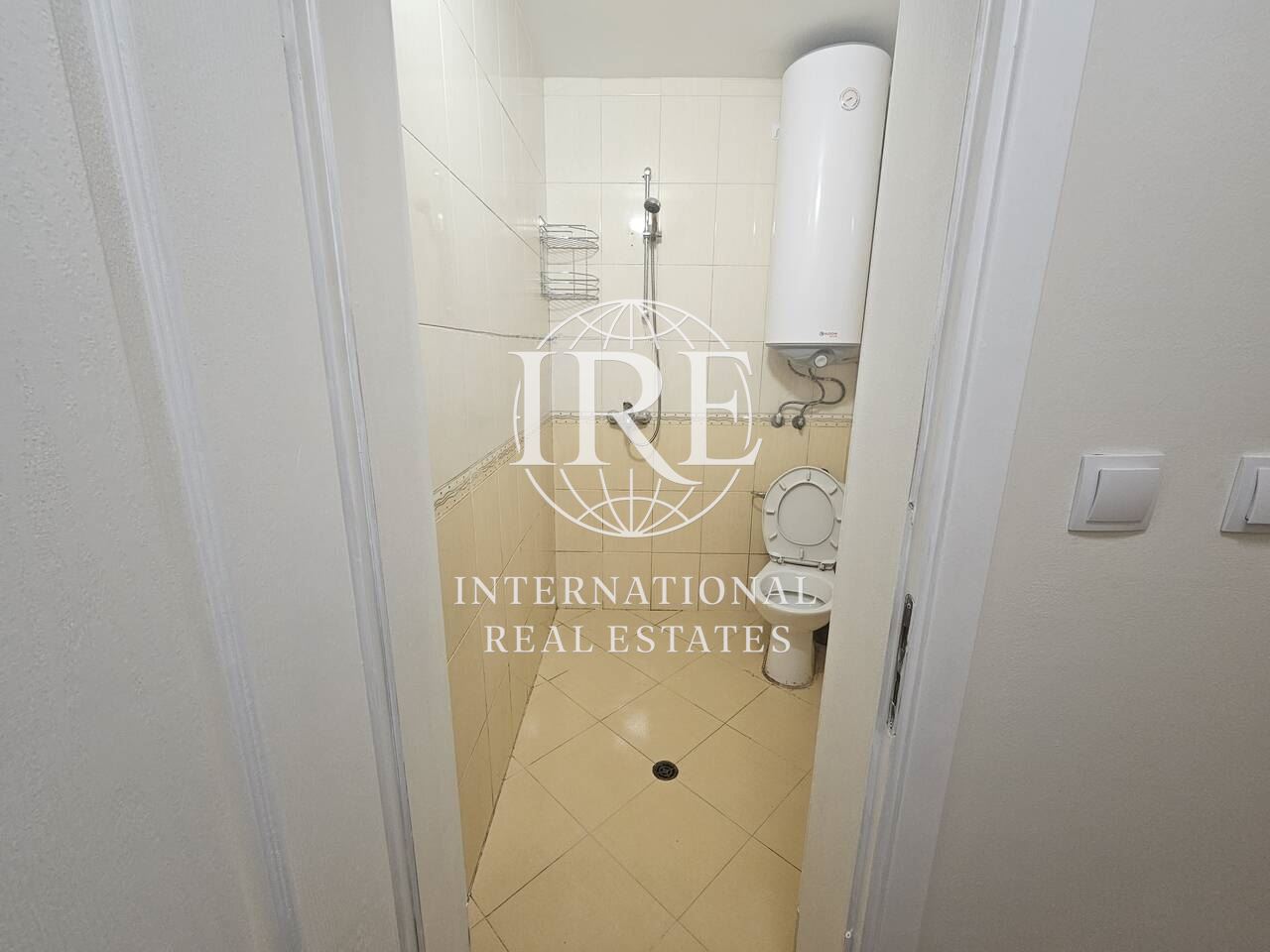 INTERNATIONAL REAL ESTATES предлага под наем: Двустаен апартамент, кв. Левски, гр