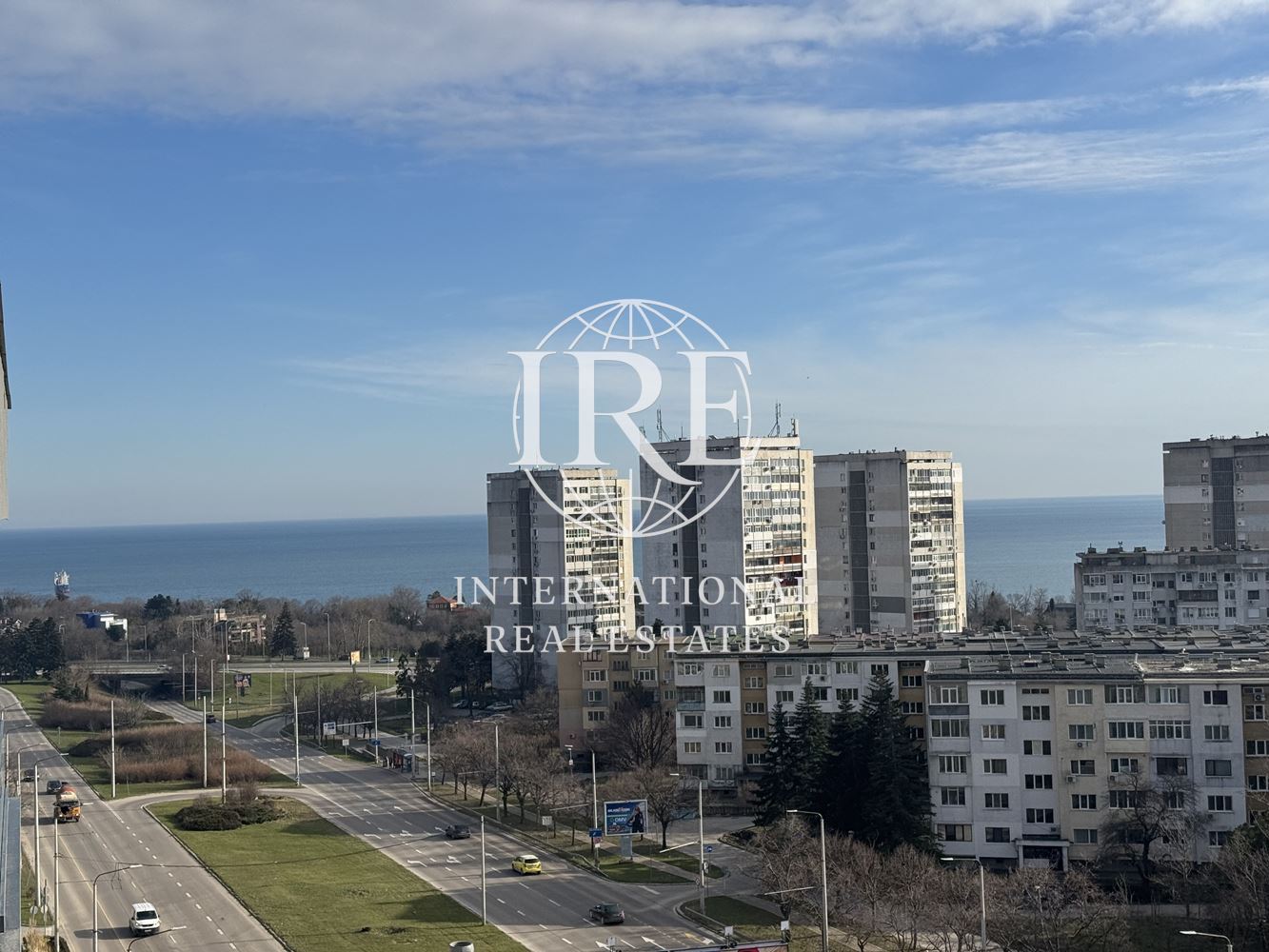 ЕКСКЛУЗИВНО ТРИСТАЕН С МОРСКА ПАНОРАМА КВ