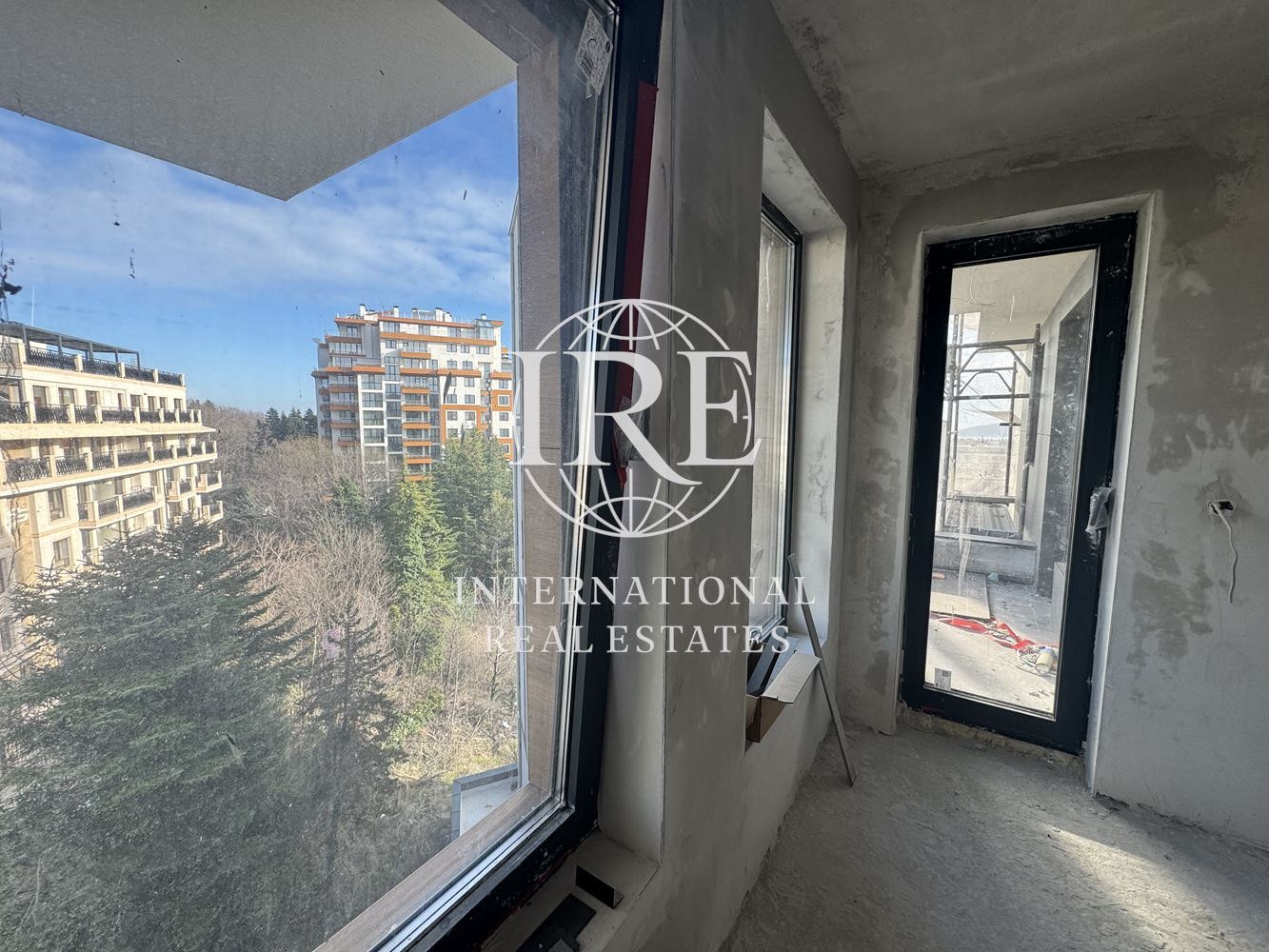 ЕКСКЛУЗИВНО ТРИСТАЕН С МОРСКА ПАНОРАМА КВ