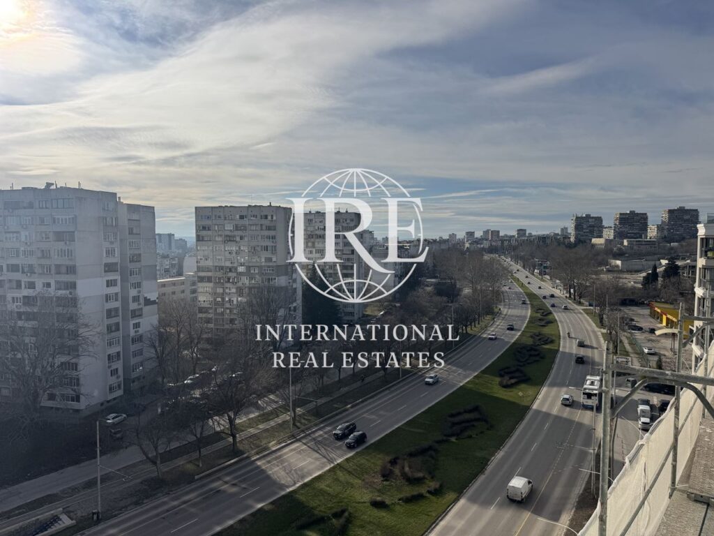 Тристаен апартамент в нова сграда пред АКТ16 кв БРИЗ - 0