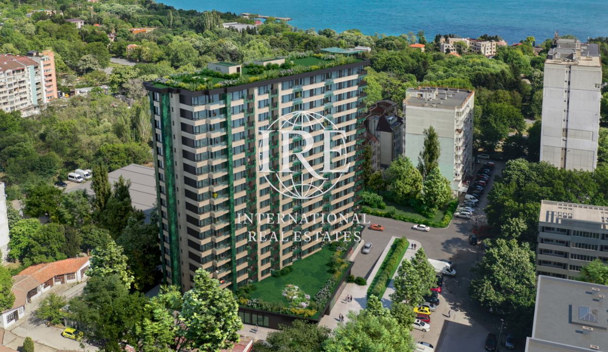 Луксозен тристаен апартамент в кв