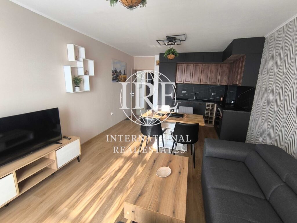 Луксозен тристаен апартамент с панорама към Варненското езеро – International Real Estates (IRE) - 0
