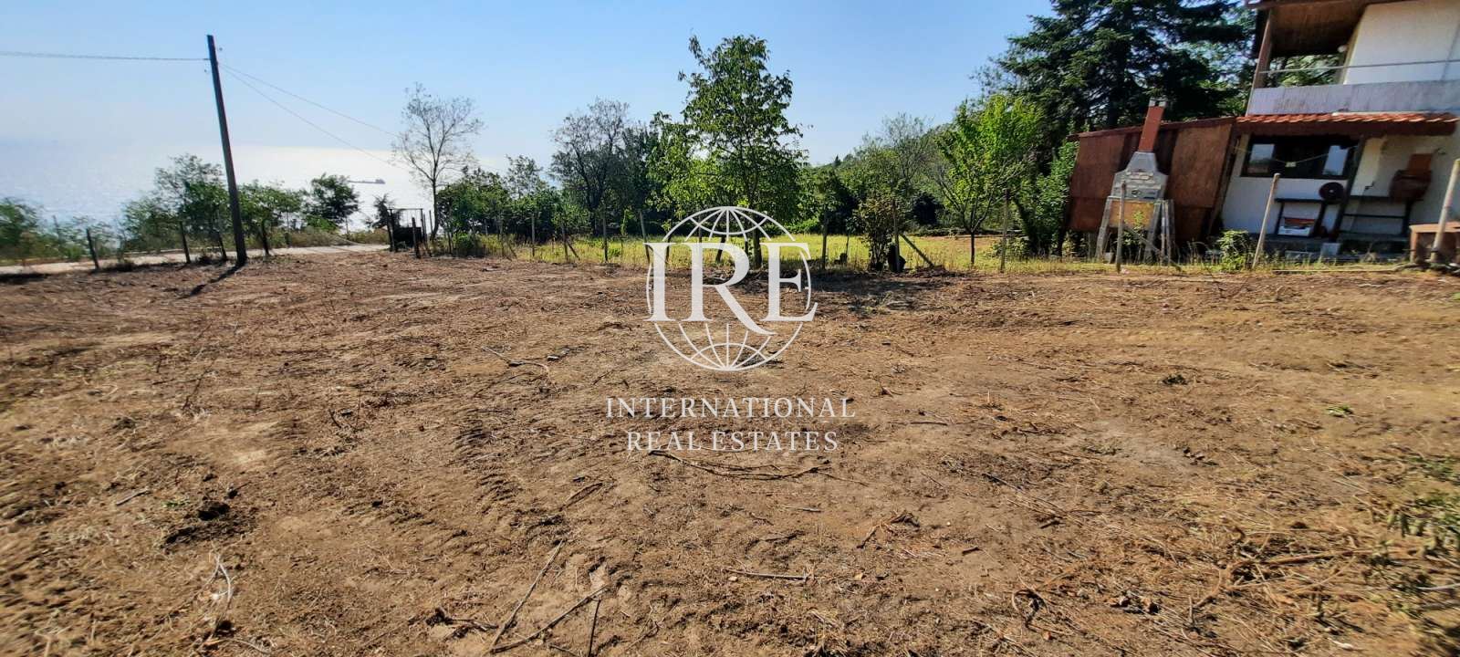 Ексклузивно от International Real Estates (IRE): Парцел с панорамна морска гледка в кв