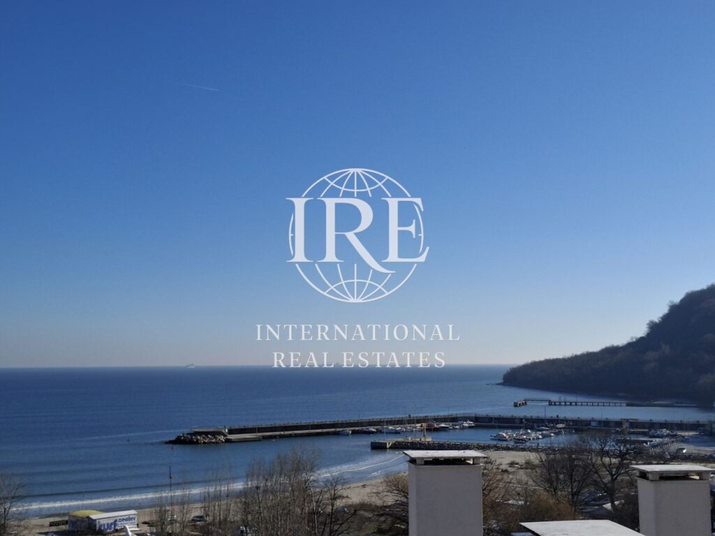 PENTHOUSE – VUE PANORAMIQUE SUR LA MER – Quartier d'Asparuhovo, ville de Varna