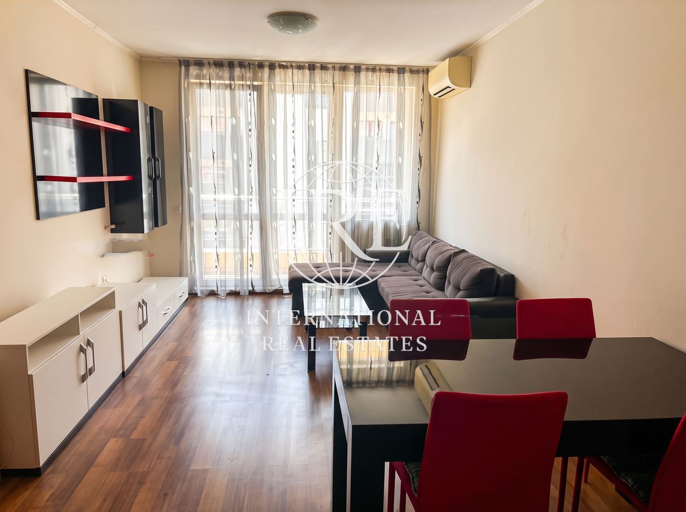 International Real Estates (IRE) предлага двустаен апартамент в кв. Трошево гр.Варна – 1