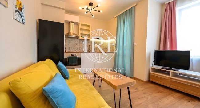 International Real Estate (IRE) предлага уютен двустаен апартамент в близост до Колхозен Пазар, Варна - 0