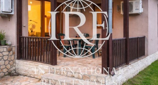 International Real Estates (IRE) представя: Модерна едноетажна къща с висок стандарт на изпълнение край морето – с. Горен Близнак - 0