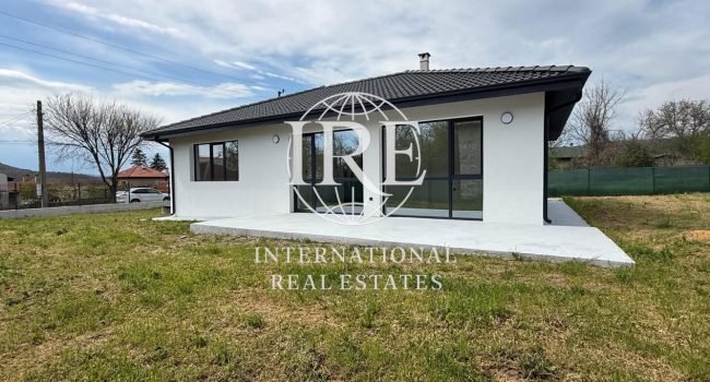 Нов дом „до ключ“ с огромен двор в с. Оброчище – от International Real Estates (IRE) - 0